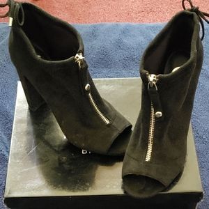 GUESS Booties